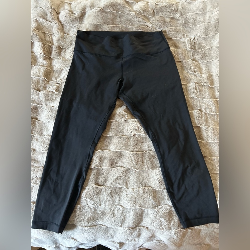 Lululemon Wunder Under Capri Leggings, 16 with 25” inseam